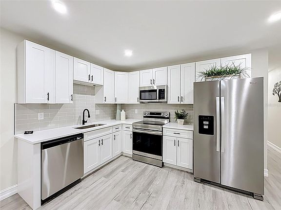 5th image of 38910 MERRELL AVENUE