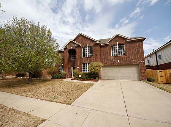 4th image of 5545 Monthaven Dr