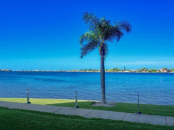3rd image of 6105 Bahia Del Mar Cir APT 187