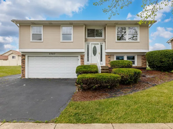 5747 Allemong Dr, Matteson, IL 60443