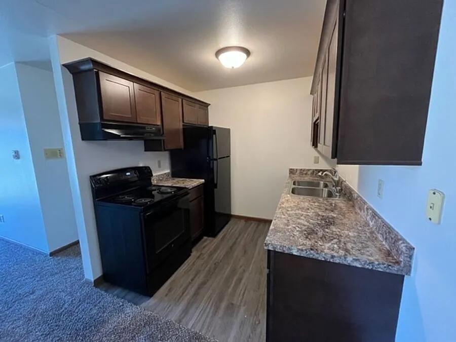 Spacious 2 Bed, 1 Bath Apartment at Cranberry Apartments Kenosha, WI — Photo 2