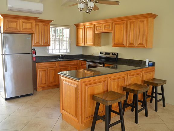 4th image of 7-3 Strawberry Hill Est #Qu