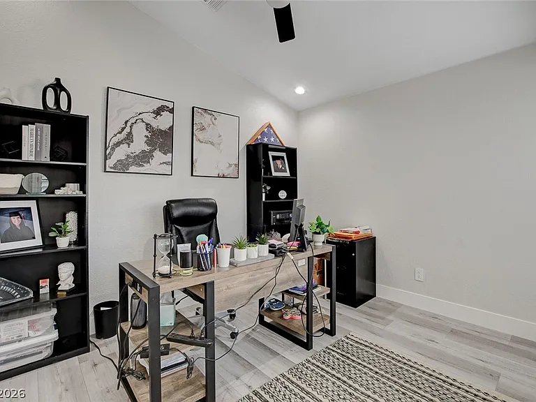 5429 Painted Sunrise Dr — Photo 10