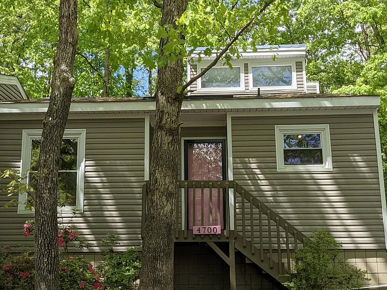 4700 Cornwall Pl — Photo 2