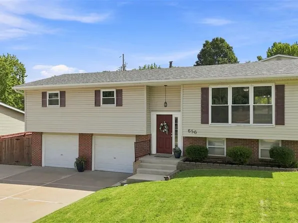 656 Nancy Dr, Saint Charles, MO 63301