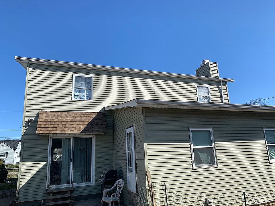 2nd image of 1004 Walnut St