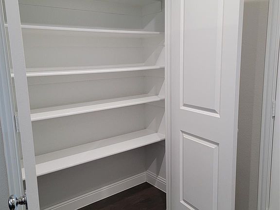 2nd image of 4841 Pasadena Dr