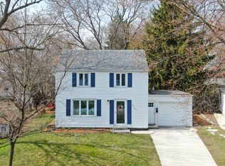 3707 S 46th Pl, Greenfield, WI 53220