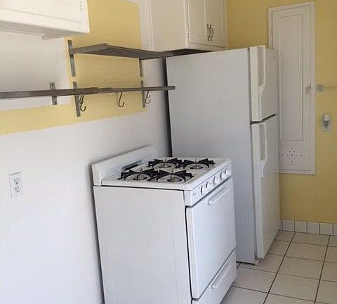 5th image of 2440 Arizona Ave APT 4