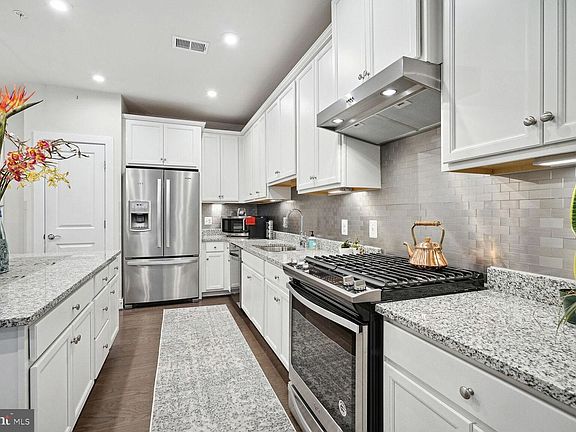 4th image of 2329 Wind Charm St Unit 103