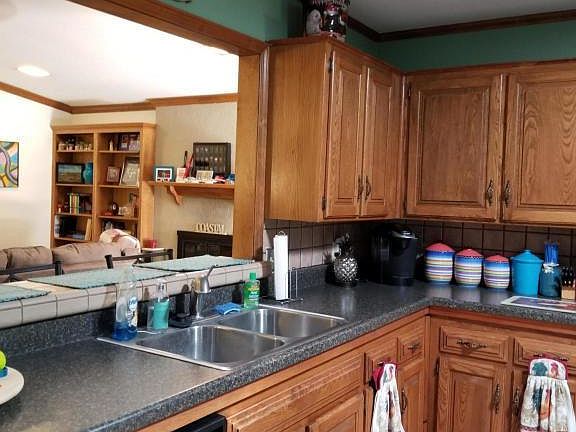 5th image of 4007 Seville Dr