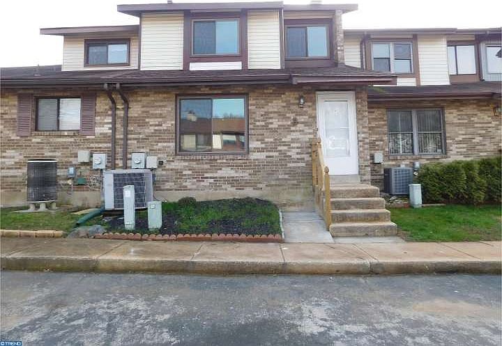 1st image of 3 Cedar Creek Ct