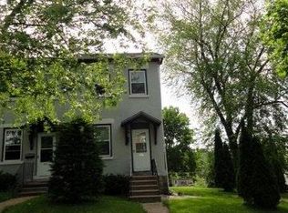 449 Summit St, Dubuque, IA 52001