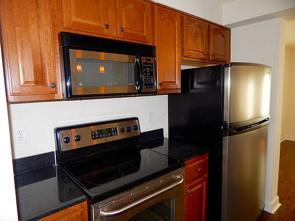 5th image of 7463 S Germantown Sq