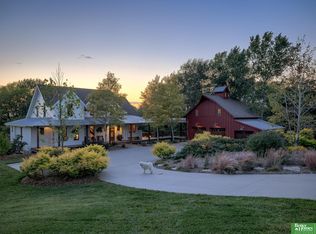 9850 S 232nd Cir, Gretna, NE 68028