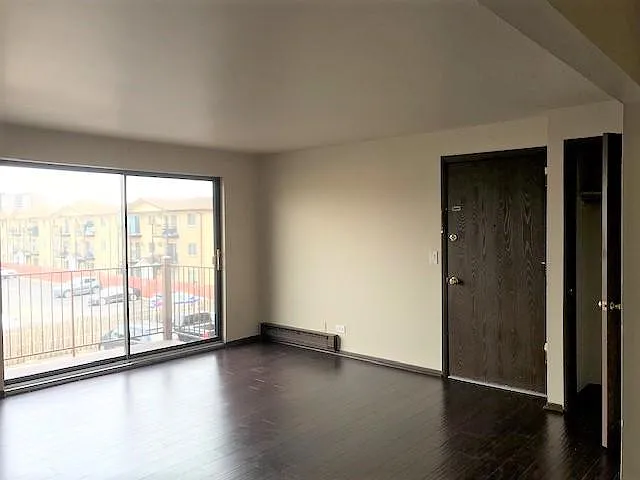 5121 N East River Rd #3D — Photo 5