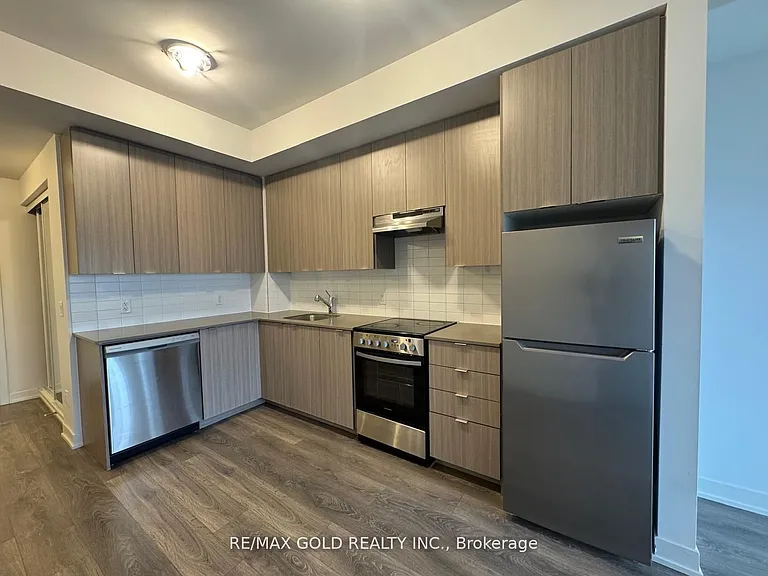 58 Sky Harbour Dr #206 — Photo 8