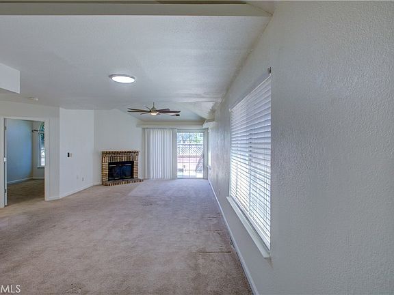 3rd image of 1247 Aspen St