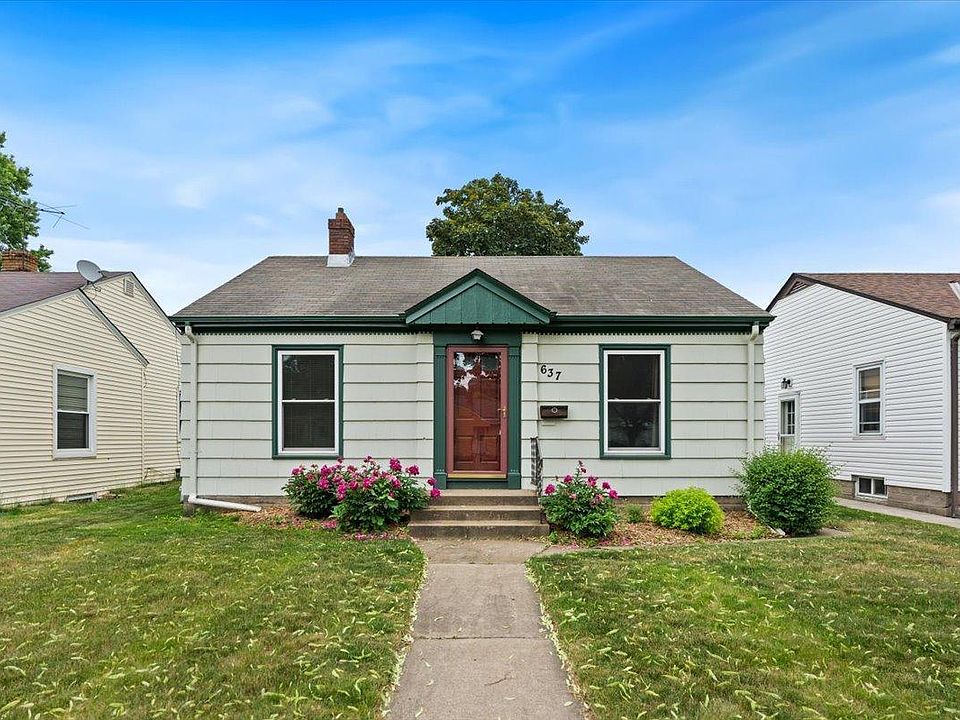 1st image of 637 7th Ave S