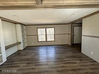 3rd image of 104 Kennedy Dr