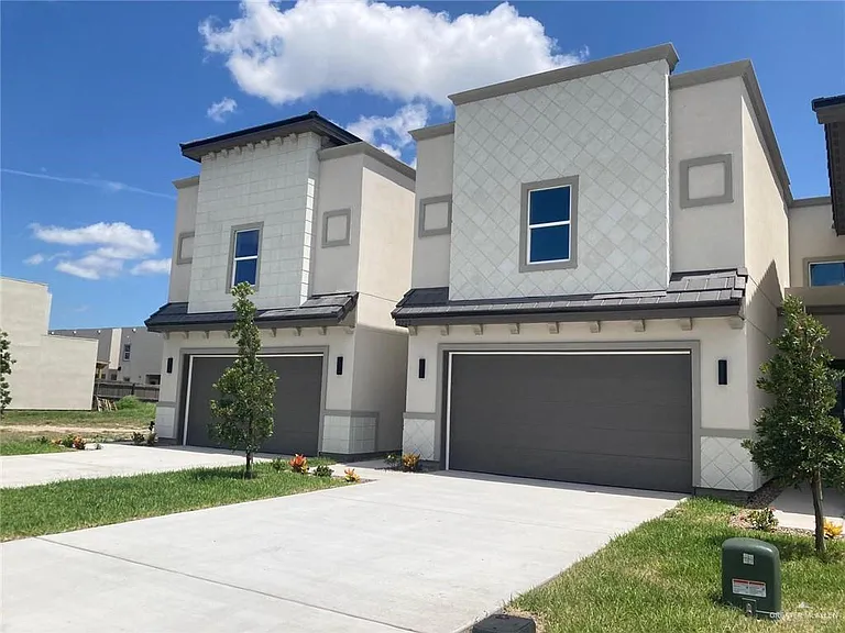 2221 Dorado Dr — Photo 3