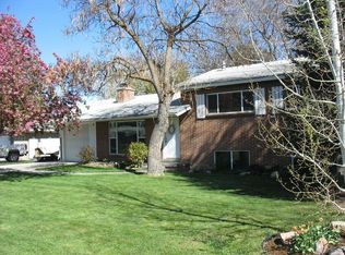 1885 E Moor Mont Dr, Holladay, UT 84117