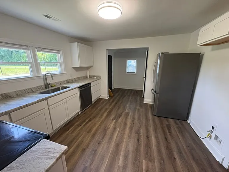 226 Lancaster Ave — Photo 9