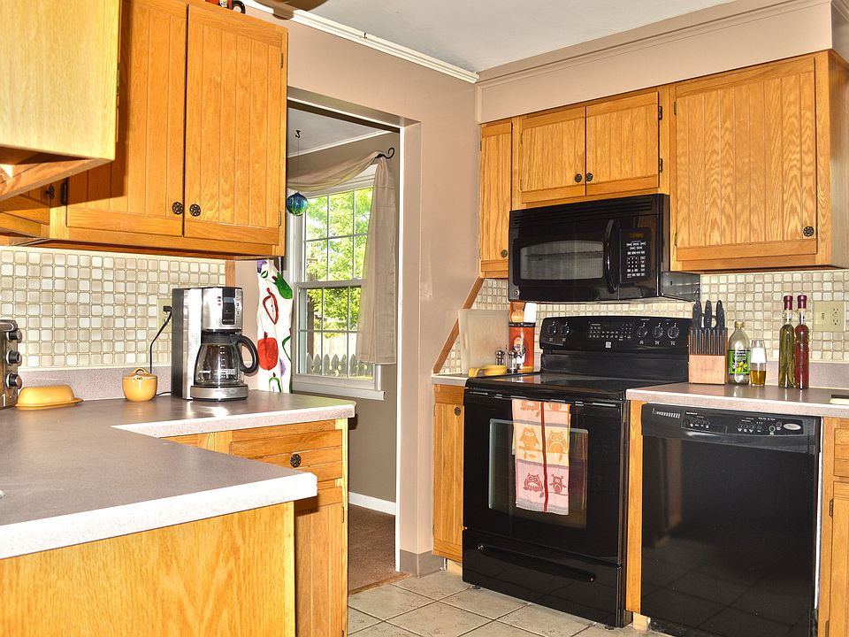 1st image of 8076 Evesborough Dr