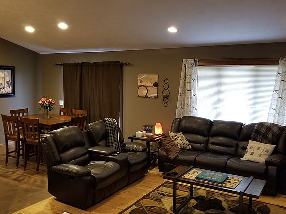 4th image of 7621 W Loganberry St