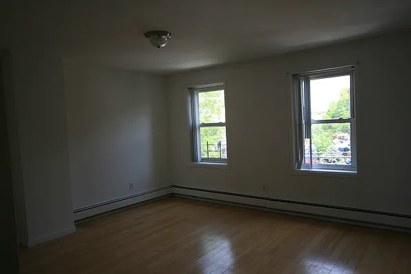 Rented by DAXS LLC | media 6