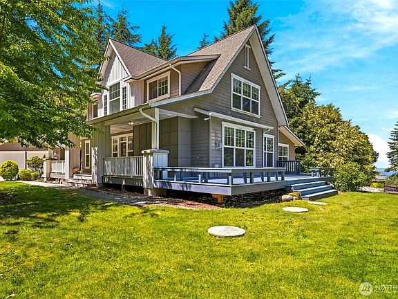 5th image of 3445 SE Camano Drive
