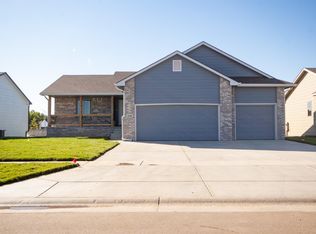 2538 New Spring Ct, Derby, KS 67037