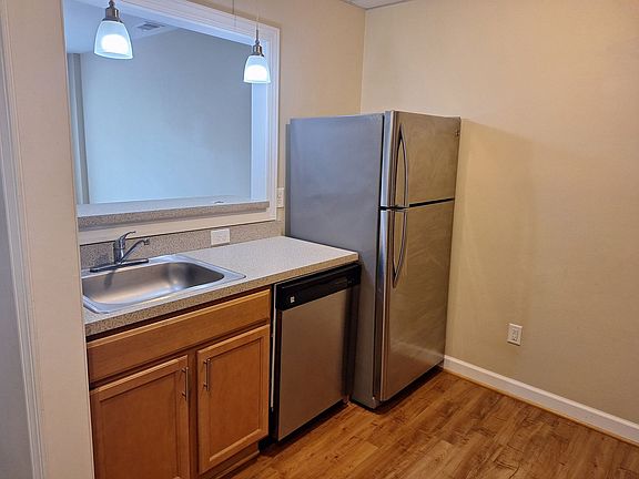 5th image of 5215 Center St Unit 3