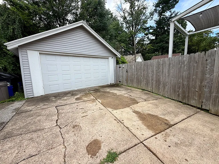 318 Lincoln Ave — Photo 63