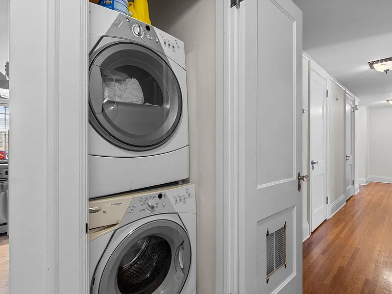 1785 Dupont Ave S #UPPER — Photo 30