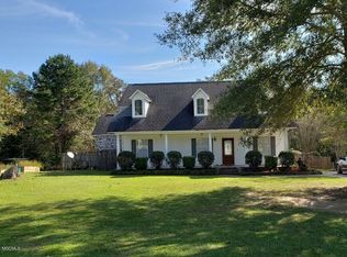 127 Hidden Oaks Dr, Carriere, MS 39426