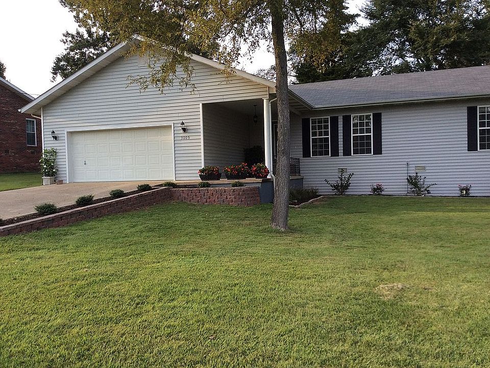 1st image of 3005 Charlton Ln