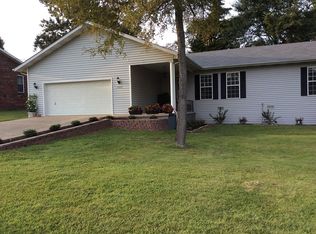 3005 Charlton Ln, Poplar Bluff, MO 63901
