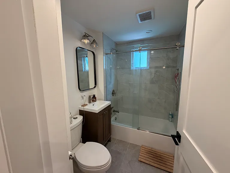 55 Lowell St #1A — Photo 14