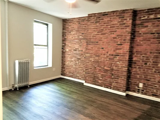 Rented by The Hamilton Group | media 6