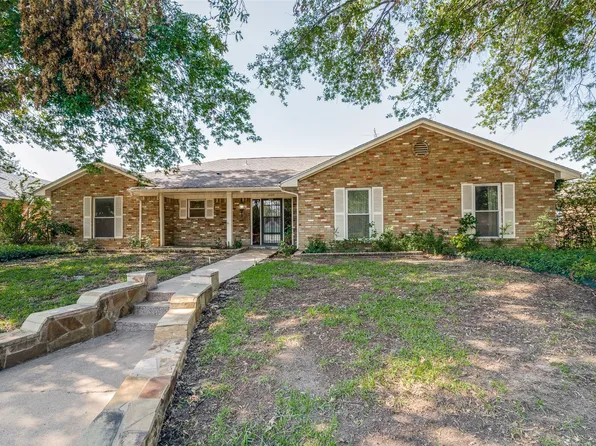 1525 Estates Way, Carrollton, TX 75006