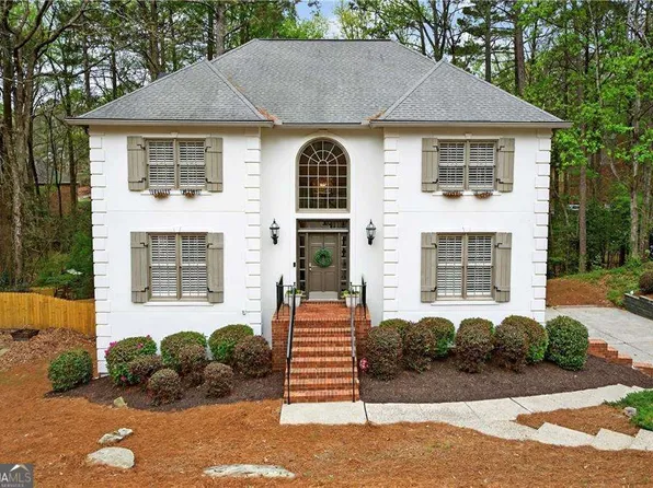 135 Inverness Approach, Roswell, GA 30075