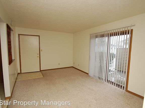 4th image of 433 S Silverwood Ln APT 2