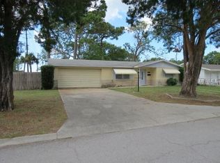 5003 Sherwood Dr, New Port Richey, FL 34652