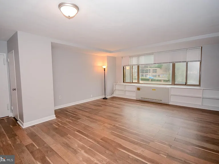 1111 Arlington Blvd #319 — Photo 15