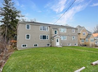 544 Valley Dr, Syracuse, NY 13207