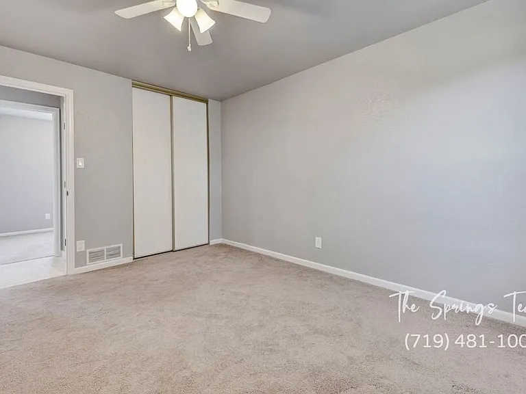 6460 Bugle Dr — Photo 23