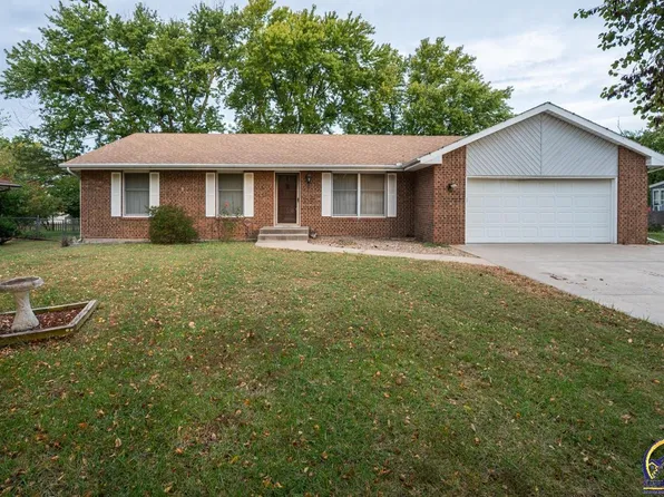 5031 NW Dawdy Dr, Topeka, KS 66618