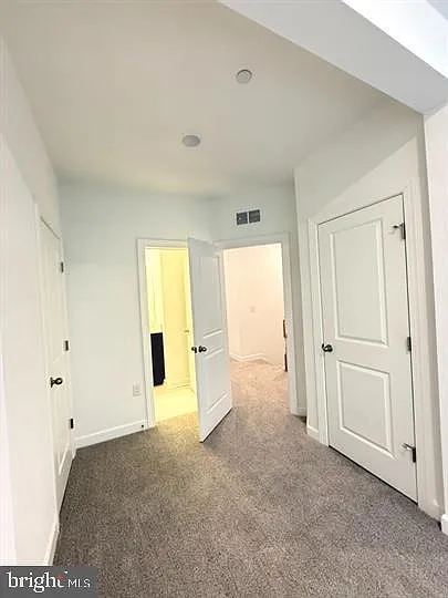 3 bed, 2.5 bath, 1620 sqft, $3,200 — Photo 2