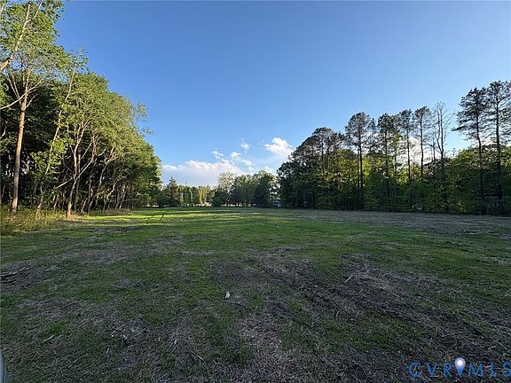 2nd image of 164 Summer Ln